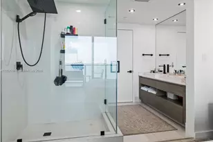 460 NE 28th St, Miami, FL 33137 - Photo 7