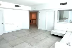 55 SE 6th St, Miami, FL 33131 - Photo 7