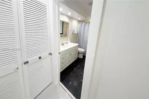 136 SE 2nd Ct, Dania Beach, FL 33004 - Photo 13