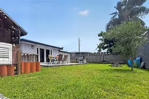 136 SE 2nd Ct, Dania Beach, FL 33004 - Photo 23