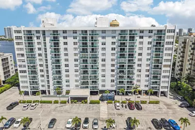 2841 NE 163rd St #605, North Miami Beach, FL 33160 - Photo 3