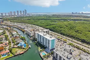 2841 NE 163rd St, North Miami Beach, FL 33160 - Photo 31