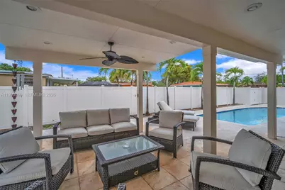 851 Bluebird Ave, Miami Springs, FL 33166 - Photo 31