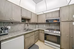 1980 S Ocean Dr, Hallandale Beach, FL 33009 - Photo 13