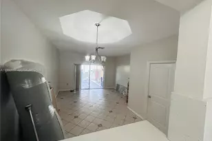 8260 NW 10th, Miami, FL 33126 - Photo 23