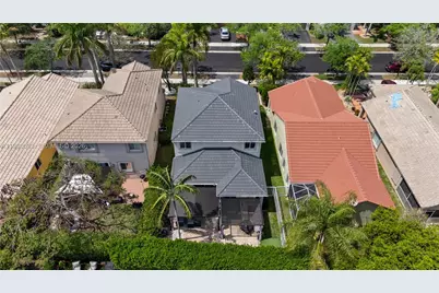 1500 Canary Island Dr, Weston, FL 33327 - Photo 41