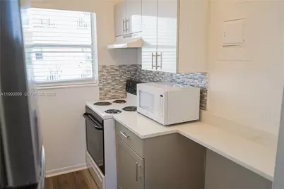 2008 Jackson St #D1, Hollywood, FL 33020 - Photo 13