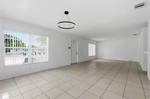 841 NW 10th St, Hallandale Beach, FL 33009 - Photo 7