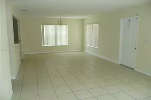 841 NW 10th St, Hallandale Beach, FL 33009 - Photo 5