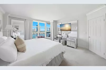 3530 Mystic Pointe Dr #1714, Aventura, FL 33180 - Photo 9