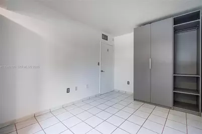 495 W Park Dr #101, Miami, FL 33172 - Photo 17