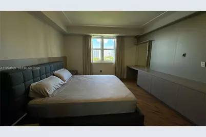 20000 E Country Club Dr #1016, Aventura, FL 33180 - Photo 19