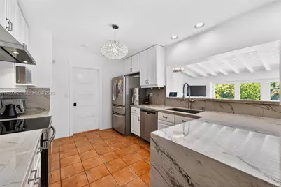 12935 SW 81st Ave, Pinecrest, FL 33156 - Photo 7