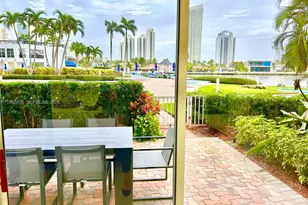 19101 Mystic Pointe Dr, Aventura, FL 33180 - Photo 9