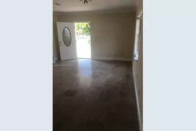 625 E 8th Ct, Hialeah, FL 33010 - Photo 3