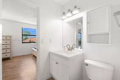 5761 Riverside Dr #304B4, Coral Springs, FL 33067 - Photo 13