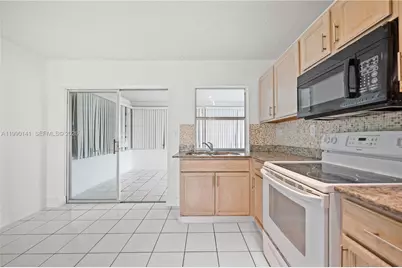 7004 NW 67th Ave, Tamarac, FL 33321 - Photo 9