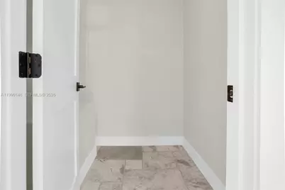 545 S Shore Dr, Miami Beach, FL 33141 - Photo 47