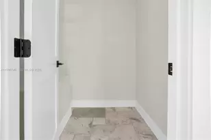 545 S Shore Dr, Miami Beach, FL 33141 - Photo 47