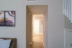 14234 NE 3rd Ct, Miami, FL 33161 - Photo 13