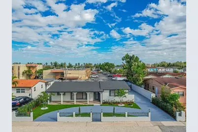 865 W 72nd Pl #865, Hialeah, FL 33014 - Photo 1