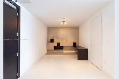 200 Biscayne Blvd Wy #4512, Miami, FL 33131 - Photo 3