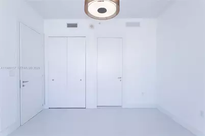 200 Biscayne Blvd Wy #4512, Miami, FL 33131 - Photo 11