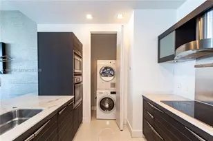 200 Biscayne Blvd Way, Miami, FL 33131 - Photo 7