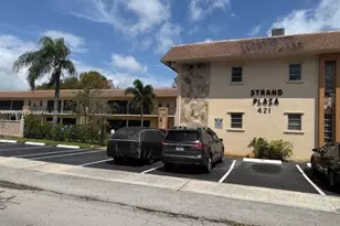 421 NE 1st St, Hallandale Beach, FL 33009 - Photo 1