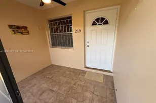 421 NE 1st St, Hallandale Beach, FL 33009 - Photo 7