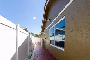 4548 SW 28th Way, Dania Beach, FL 33312 - Photo 47