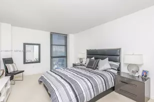 3675 N Country Club Dr, Aventura, FL 33180 - Photo 25