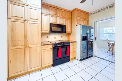 15501 SW 88th Ave, Palmetto Bay, FL 33157 - Photo 13