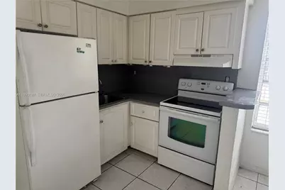 11 SW 32nd Ave #4, Miami, FL 33135 - Photo 5
