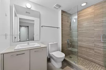 1010 Brickell Av #4203, Miami, FL 33131 - Photo 25