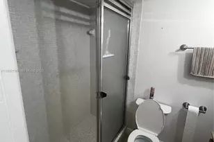 200 Berkley Rd, Hollywood, FL 33024 - Photo 39