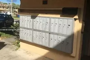 200 Berkley Rd, Hollywood, FL 33024 - Photo 37