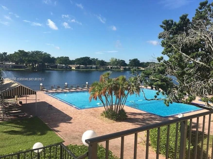 200 Berkley Rd #123 - 200 Berkley Rd #123, Hollywood, FL 33024 Luxury Property | Jose Angel Pina