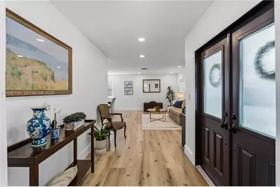 7327 Sabal Dr, Miami Lakes, FL 33014 - Photo 5