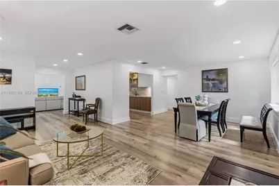 7327 Sabal Dr, Miami Lakes, FL 33014 - Photo 9