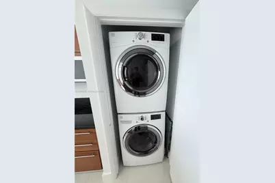 244 Biscayne Blvd #3803, Miami, FL 33132 - Photo 5