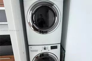 244 Biscayne Blvd, Miami, FL 33132 - Photo 5