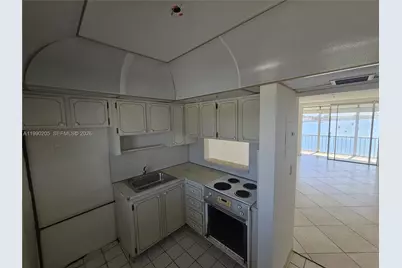 3020 Marcos Dr #S310, Aventura, FL 33160 - Photo 7