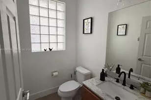 11277 NW 44th Terrace, Doral, FL 33178 - Photo 15