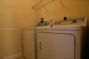 11277 NW 44th Terrace, Doral, FL 33178 - Photo 17