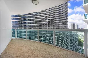 1800 N Bayshore Dr, Miami, FL 33132 - Photo 23