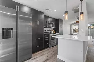 835 NW 80th Terrace, Plantation, FL 33324 - Photo 5