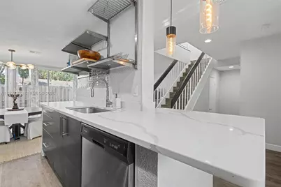 835 NW 80th Ter #11, Plantation, FL 33324 - Photo 11