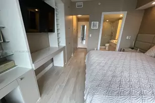 45 SW 9th St, Miami, FL 33130 - Photo 15