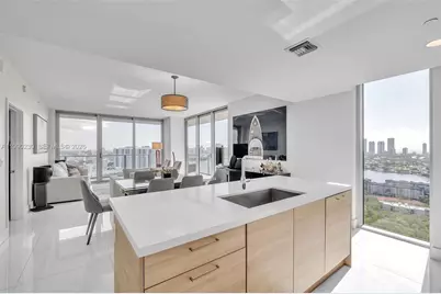 16385 Biscayne Blvd #2707, North Miami Beach, FL 33160 - Photo 13